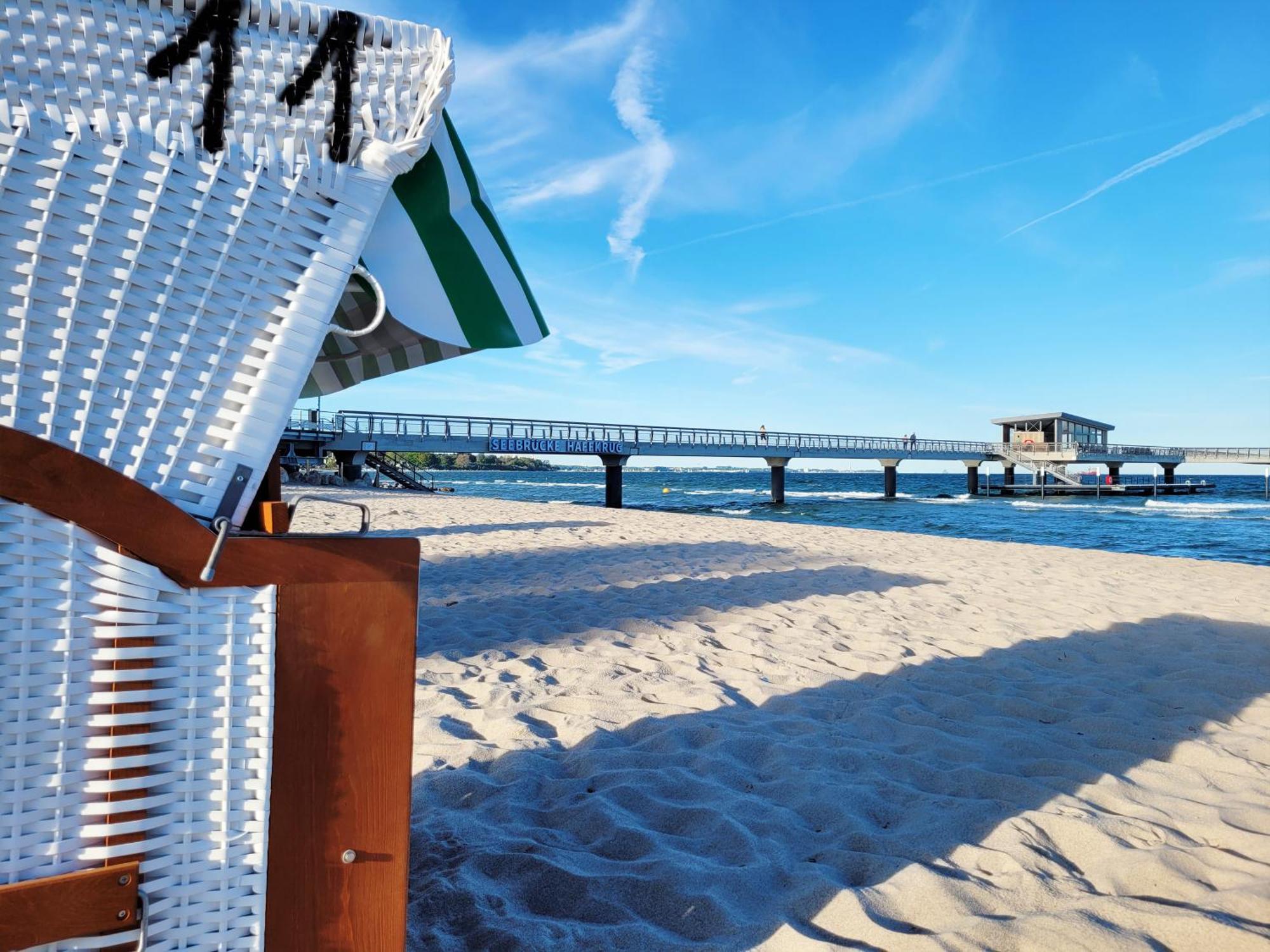 Strandnahe & Hochwertige Ferienunterkunft, Mit Gartenzugang, Parkplatz Und Fahrradunterstellplatz Scharbeutz Exteriér fotografie